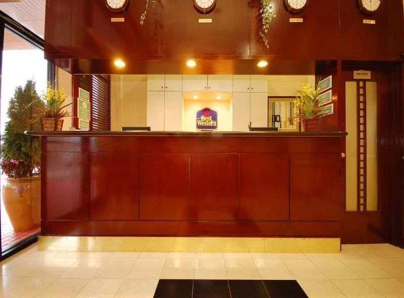Best Western JFK Airport reception